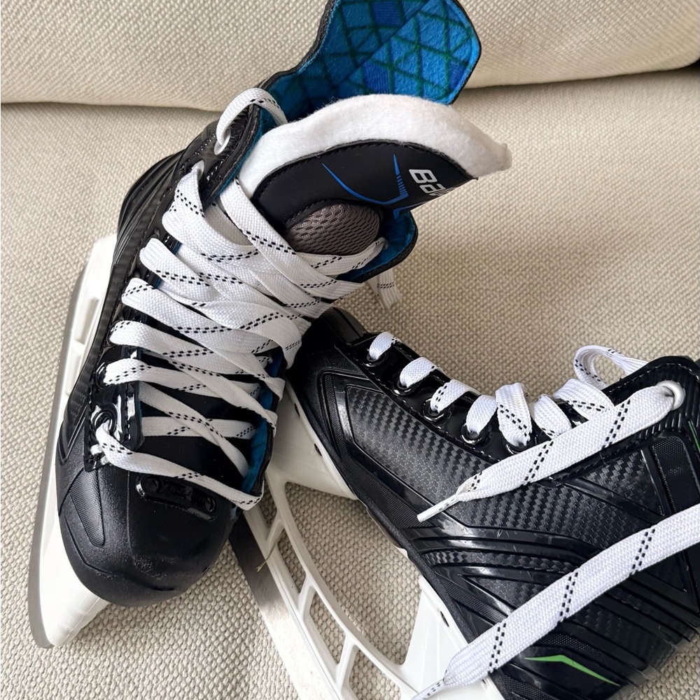 Black and White Ice skating Skates by Bauer Unisex